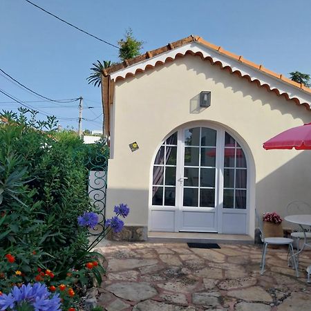 Studio Independant, Front De Mer Et Plage A 200M Antibes Exterior photo